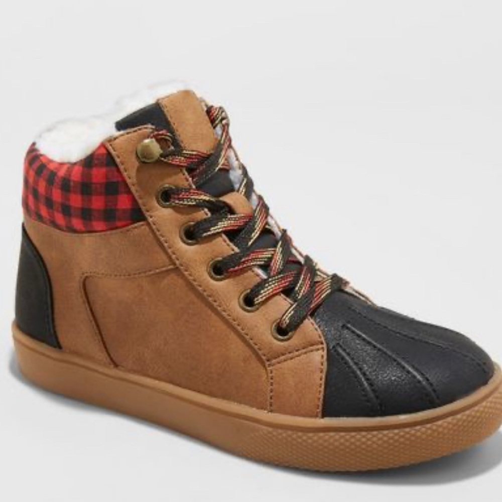 Cat & Jack Boys Pat Sherpa High Top Sneakers